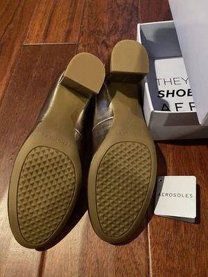 Sapatos sociais Aerosoles Ebel couro champanhe bomba - Tamanho 8,5 M novo com etiquetas - Imagem 1 de 4