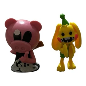 Minifigura Poppy Playtime Bunzo Bunny Serie 1 y Minifigura Frenemies Piggy - Imagen 1 de 5