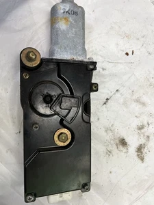 2000-2005 Mitsubishi Eclipse rusty worn sunroof motor gear X7 - Picture 1 of 8