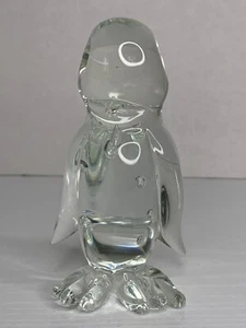 Penguin Art Glass Controlled Bubble Paperweight Figurine - Picture 1 of 10