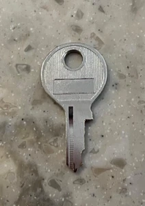 Llave de restablecimiento de máquina tragamonedas Pachislo OEM para MUCHAS máquinas Okazaki (ver lista) - Imagen 1 de 2