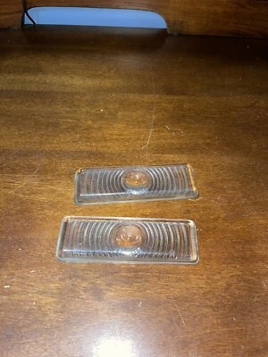 Lente de lámpara de estacionamiento Guide 5936802 1947 48-1953 Chevrolet camioneta comercial Foto 1 de 4