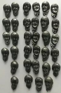 Beatles ALL Tie-Tac Pins Zinn individuelle Figurköpfe zum Verkauf (21) 1/VERKAUF - Bild 1 von 3