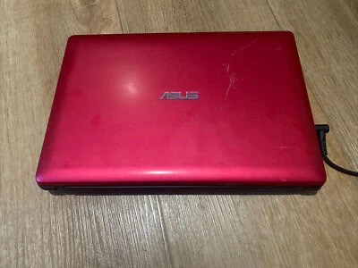 ASUS  X102B ASUS 500GB, AMD A4-1200 1.0GHz, 4GB Touchscreen Windows Red - Image 1 of 4