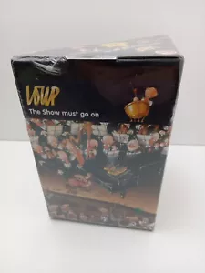 Vintage HEYE The Show Must Go On Jigsaw by Loup 500 Pieces BNIB New & Sealed - Picture 1 of 2