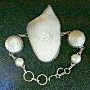 RARE BEAUTIFUL VTG. PEARL & REAL SEA SHELL Sterling Silver LINK Bracelet. - Picture 1 of 11
