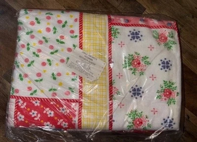 Vintage RN 62027 Butterfly Cluster 66 x 90 Twin 100% Polyester Blanket NOS - Image 1 of 3