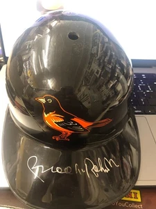 Casco negro autografiado Brooks Robinson Baltimore Orioles ¡VER FOTOS! - Imagen 1 de 2