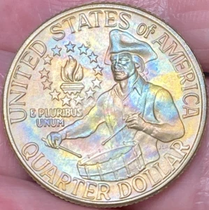 Moneda de 1776-1976D Washington Bicentenario Cuarto Brillante Arco Iris Tonificada AU #173 - Imagen 1 de 12