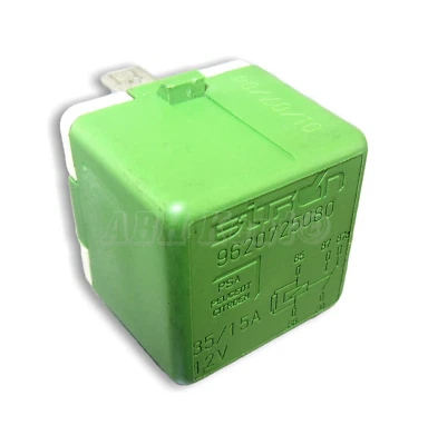 273-Peugeot C5 C6 C8 406 307 407 607 807 5-Pin Green Relay 9620725080 35A Omron - Image 1 of 4