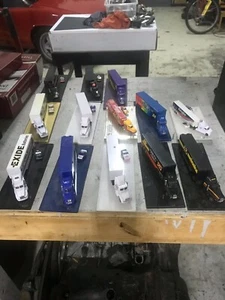 Nascar LKW mit Mini Auto.  12 zur Auswahl. - Bild 1 von 11