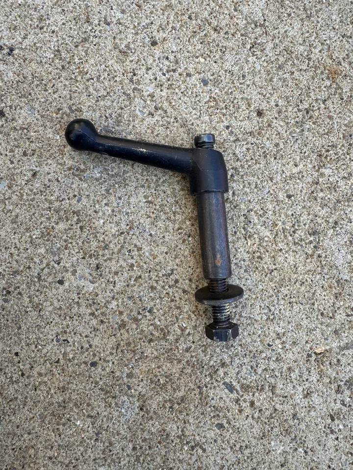 Delta 31-080 1-дюймовый ремень, 5-дюймовый диск, оборудование для регулировки шлифовального стола - Изображение 1 из 1