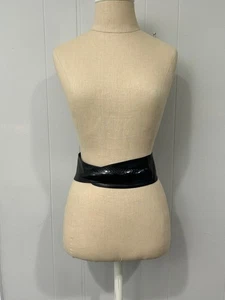 Vintage 80's 90's Size Small 33" Black Leather wide waist belt Snakeskin clasp - Picture 1 of 14