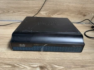 Cisco 1941 Router usług zintegrowanych Seria 1900 Dual WAN Gigabit Ethernet LTE - Zdjęcie 1 z 6
