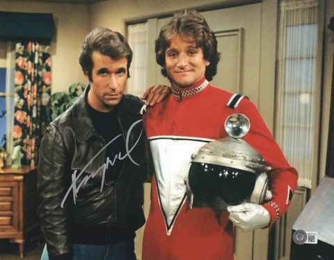 HENRY WINKLER SIGNED AUTOGRAPH HAPPY DAYS 11X14 PHOTO BECKETT BAS FONZIE MORK Cover