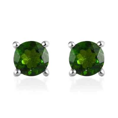 Pendientes de tuerca de diópsido de cromo ruso de 0.80ctw chapados en platino de plata esterlina Foto 1 de 4