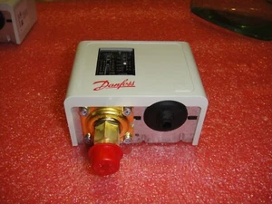 Danfoss KP135 060-1217 8-110 PSIG 20 psi 1,5 bar caja abierta nuevo en la foto - Imagen 1 de 4