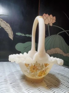 157: Fenton Korb Pudding Rüsche handbemalt rötlich-braune Blumen signiert - Bild 1 von 5