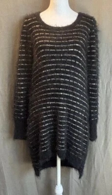 Saks Fifth Avenue Vintage Black Fuzzy Metallic Gold Stripes Large Knit Sweater - Изображение 1 из 4