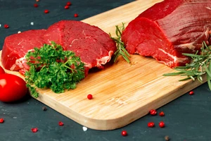 Argentisches Rinder-Filet- frisch 4 - 5 lbs,vak.-verpackt ca. 1,5-1.7kg - Bild 1 von 3