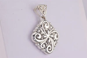 Colgante Carol Brodie Plata Esterlina 47mm x 33mm Openwork Desenrollado Destacado 925 - Imagen 1 de 6