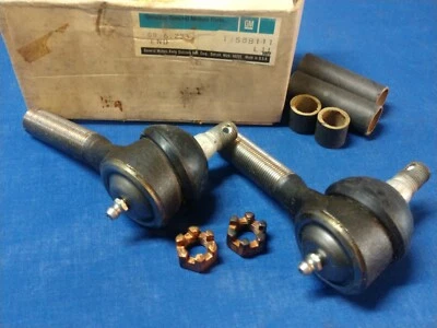 Par de extremos de varilla de amarre GM # 588111 Oldsmobile 1963-68 como nuevo de Lote Antiguo  Foto 1 de 3