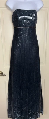 Vestido formal/de graduación de salto vintage hermosas gemas negro/azul ajuste de forma 5/6 largo Foto 1 de 4