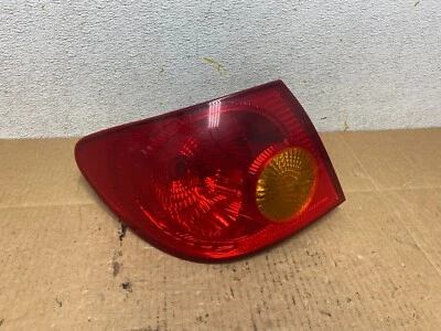 Luz trasera izquierda conductor Toyota Corolla 2003 a 2005 OEM N4411 DW Foto 1 de 4