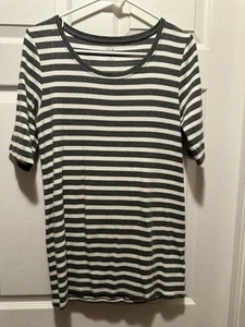 NWOT Gap Maternity Modern Tee STRIPED | Gray & White | Size Medium - Picture 1 of 10
