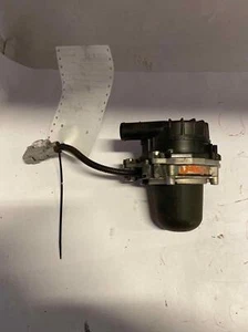 Air Pump TOYOTA TUNDRA 05 06 07 08 09 - Picture 1 of 3