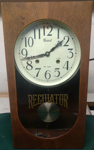 Nice Vintage Centurion 35 Day Regulator Wall Clock with Key Cover