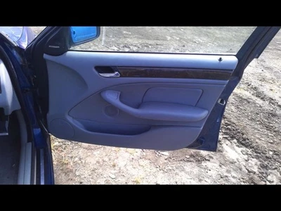 330I      2001 Front Door Trim Panel 29724381 Foto 1 de 4