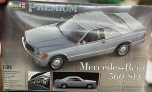 Revell 7158 Premium Mercedes Benz 560 SEC plastic model kit 1/24 McM Fs - Picture 1 of 2
