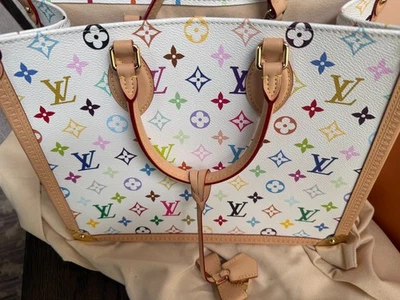 Louis Vuitton x Takashi Murakami OnTheGo MM M13079 Foto 1 de 4