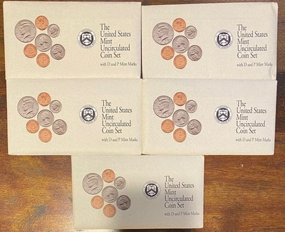 LOT of Five (5) 1992 P&D US Mint Uncirculated Sets (50 coins total) - Image 1 of 2