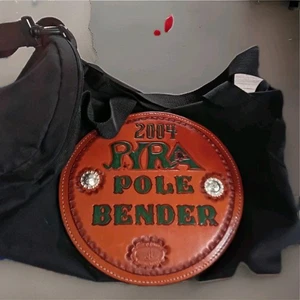 Double J Saddlery Black canvas Duffle With 2004 pYRa Pole Bender Plaque Vintage - Picture 1 of 8
