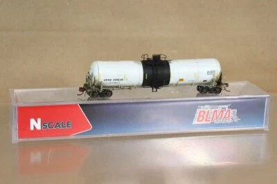 BLMA MODELS BLMA20047 N WEATHERED TRINITY RAIL CRUDE OIL TANK CAR DRPX 259965 nv - Image 1 of 4