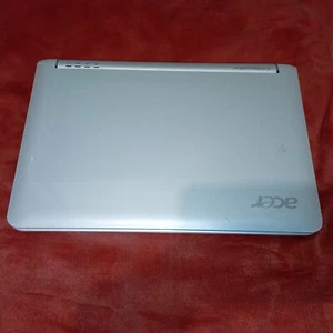 Mini PC Acer Netbook Aspire One Modello ZG5 8,9 pollici bianco perla - Foto 1 di 11