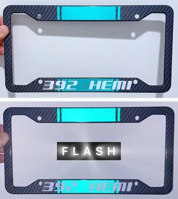 Marco de matrícula reflectante verde 392 Hemi metal fibra de carbono aspecto Foto 1 de 4