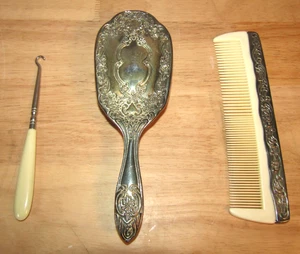 Antique Silver Plated Vanity Set Brush & Comb with Button Hook Art Nouveau - Picture 1 of 13