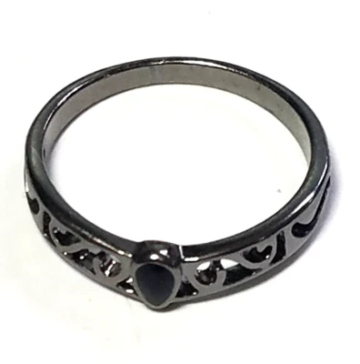Vintage Black Metal Black Onyx Band Ring Costume Fashion Non Mag Size 8 US - Image 1 of 4