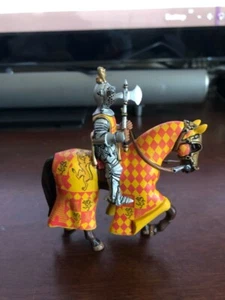 SOLDATINO DEAGOSTINI CAVALIERE MEDIEVALE RARO 2 - Foto 1 di 3