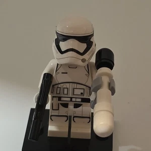 LEGO Star Wars First Order Stormtrooper Minifigure (sw0905) Imperial - Picture 1 of 5