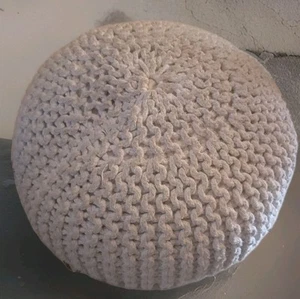 Weißer BoHo Stil Pouffe Fußhocker Sitzsack vorgefüllt mit Perlen. NEEDS WASHIN - Bild 1 von 12