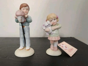 Juego de 2 estatuillas Enesco - Niñas y niños mayores - 1983 - Imagen 1 de 6