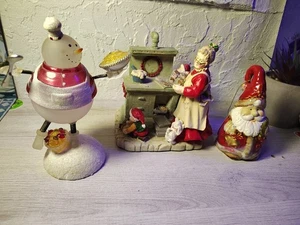 Vintage Christmas Decoration Lot - Picture 1 of 8