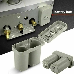 Per Scaldabagno a Gas Plastica Doppio Scomparto 3V Universale Valigetta Batteria 2PZ - Foto 1 di 6