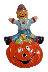 Vintage signierte TC Halloween Herbst Vogelscheuche auf Kürbis JACK-O-LANTERN Brosche Anstecknadel - Bild 1 von 5