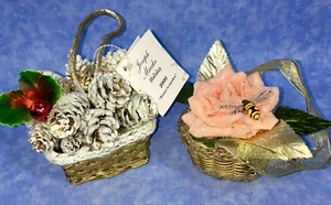 RARE JOSEPH MAAKE 2001 Set/2 WINTER GARDEN Sugared Rose Christmas Ornaments NICE - Bild 1 von 7