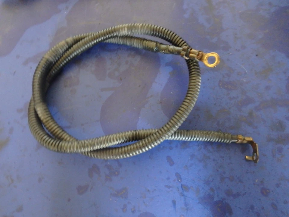Suzuki GSXR 600 Off 2002 GSXR600 starter battery cable oem - Image 1 of 1